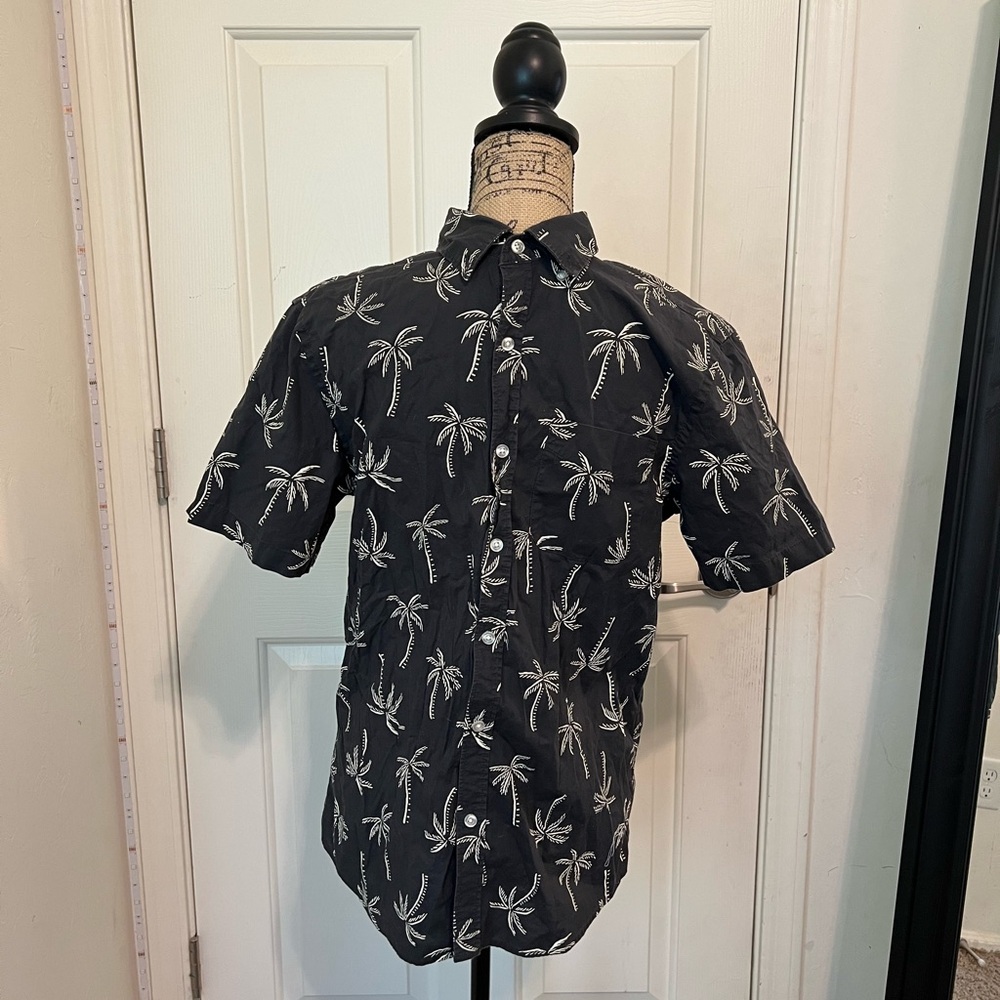Old Navy Hawaiian Shirt Men’s